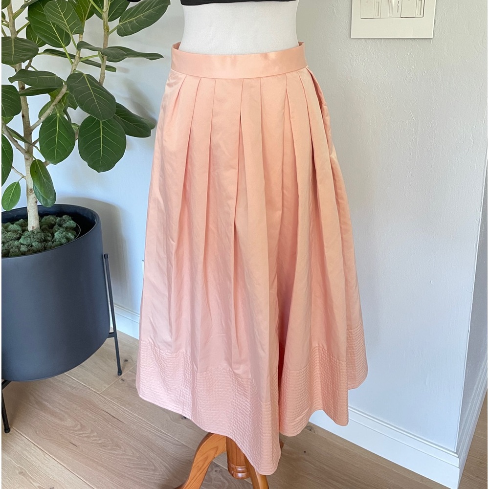 Banana Republic Skirt, A-Line full pleated, size 4, peachy pink
